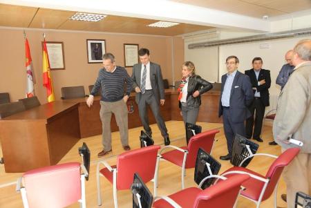 Imagen El presidente de la Diputación visita Trescasas